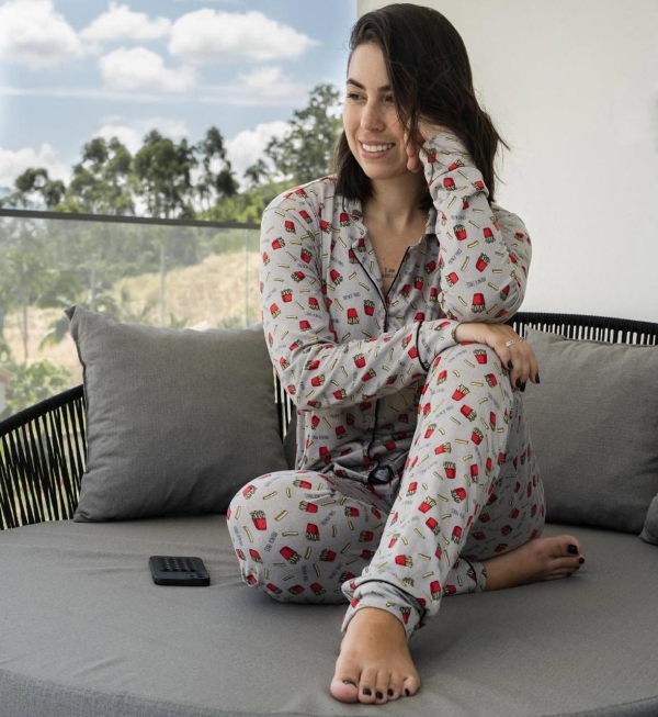Conjunto de Dormir – Suede Tam Com botão GG - Imagem 3