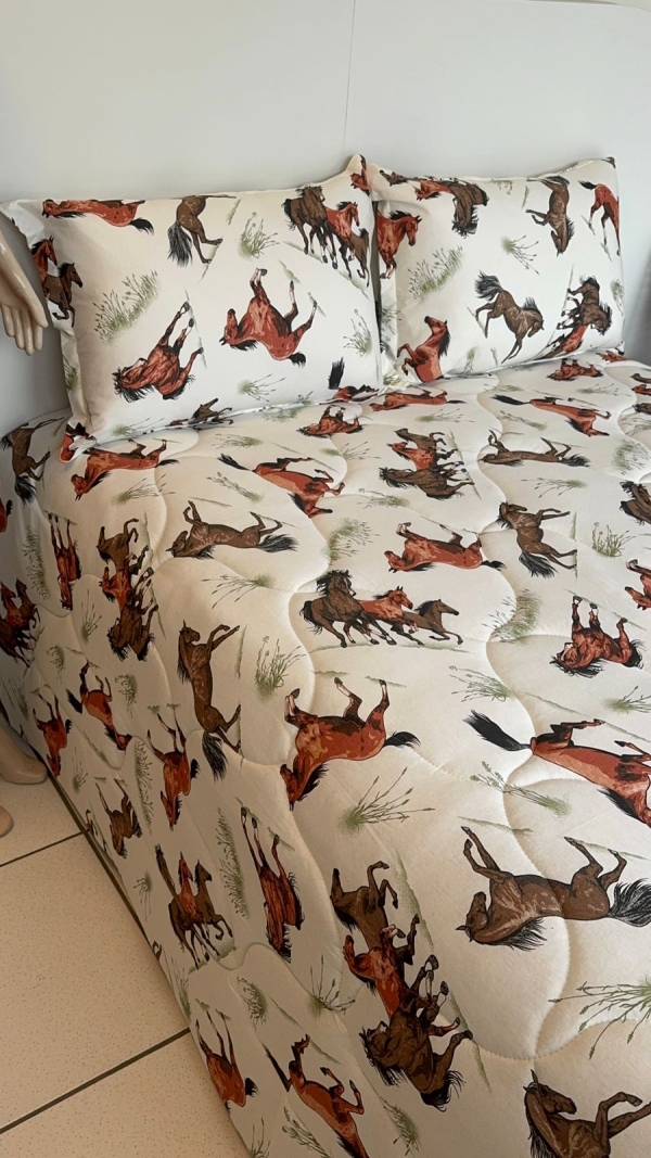 Edredom Malha 100% Algodão – Queen Cavalo - Imagem 2